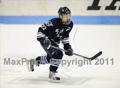 Thumbnail 2 in Wilton vs. Cheshire (CIAC Division 2 Semifinal) photogallery.