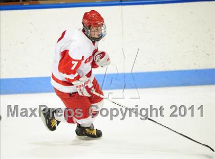Thumbnail 2 in Wilton vs. Cheshire (CIAC Division 2 Semifinal) photogallery.