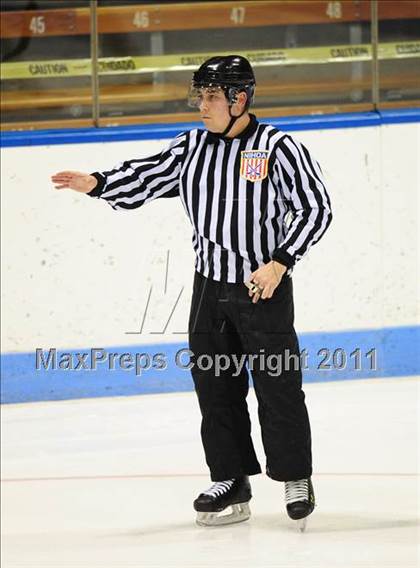 Thumbnail 2 in Wilton vs. Cheshire (CIAC Division 2 Semifinal) photogallery.