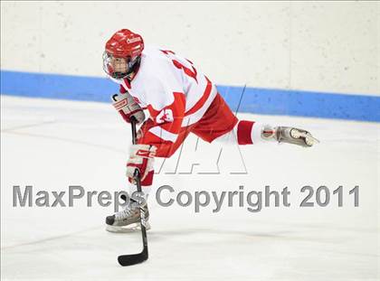 Thumbnail 3 in Wilton vs. Cheshire (CIAC Division 2 Semifinal) photogallery.