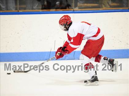 Thumbnail 2 in Wilton vs. Cheshire (CIAC Division 2 Semifinal) photogallery.
