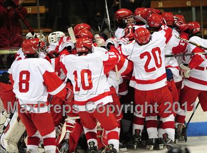 Thumbnail 2 in Wilton vs. Cheshire (CIAC Division 2 Semifinal) photogallery.