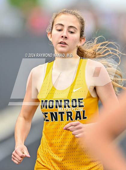 Thumbnail 3 in IHSAA Delta Sectionals (400 Meter)  photogallery.