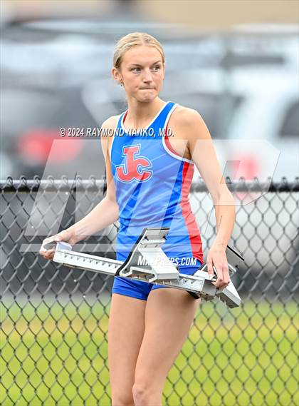 Thumbnail 1 in IHSAA Delta Sectionals (400 Meter)  photogallery.