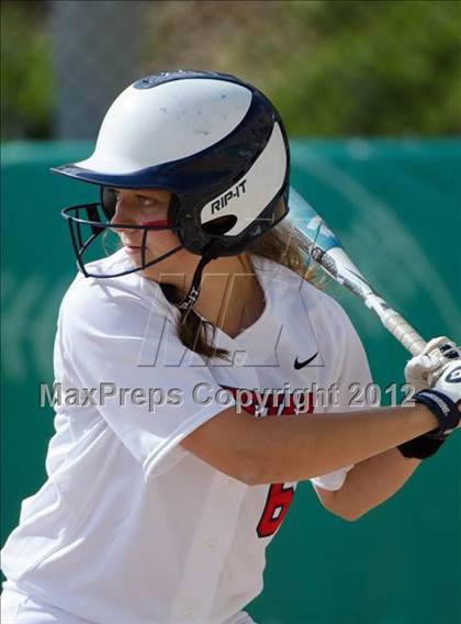 Thumbnail 2 in Christian vs Horizon (CIF SDS D5 Final) photogallery.