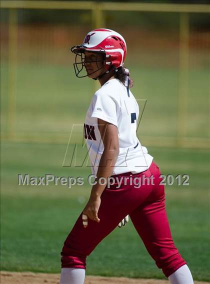 Thumbnail 3 in Christian vs Horizon (CIF SDS D5 Final) photogallery.