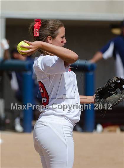 Thumbnail 3 in Christian vs Horizon (CIF SDS D5 Final) photogallery.