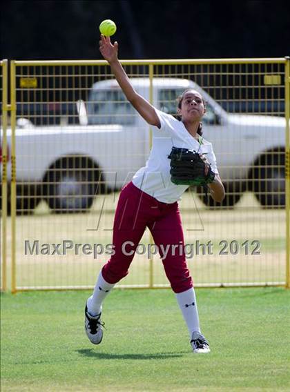 Thumbnail 1 in Christian vs Horizon (CIF SDS D5 Final) photogallery.