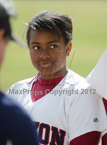 Thumbnail 3 in Christian vs Horizon (CIF SDS D5 Final) photogallery.