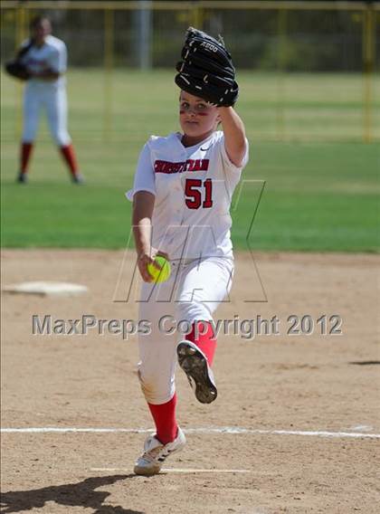 Thumbnail 3 in Christian vs Horizon (CIF SDS D5 Final) photogallery.