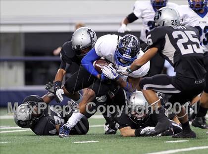 Thumbnail 2 in Hebron vs. Guyer (5A Division 2 Region 1 Bi-District) photogallery.