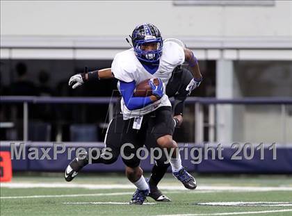 Thumbnail 1 in Hebron vs. Guyer (5A Division 2 Region 1 Bi-District) photogallery.