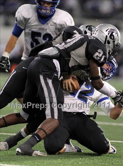 Thumbnail 2 in Hebron vs. Guyer (5A Division 2 Region 1 Bi-District) photogallery.