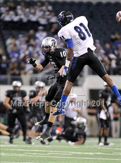 Thumbnail 3 in Hebron vs. Guyer (5A Division 2 Region 1 Bi-District) photogallery.