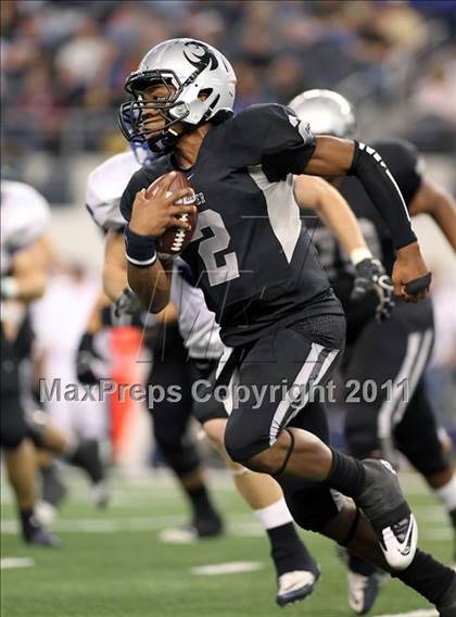 Thumbnail 2 in Hebron vs. Guyer (5A Division 2 Region 1 Bi-District) photogallery.