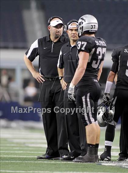Thumbnail 2 in Hebron vs. Guyer (5A Division 2 Region 1 Bi-District) photogallery.