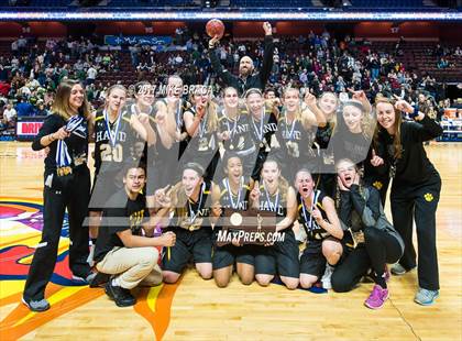 Thumbnail 2 in Holy Cross vs. Hand (CIAC Class L Final) photogallery.
