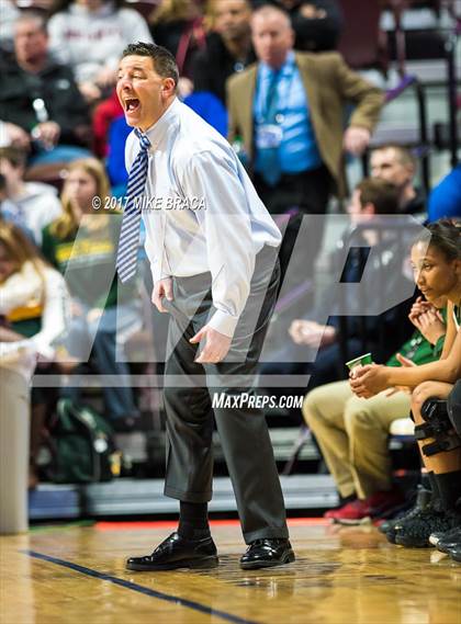 Thumbnail 2 in Holy Cross vs. Hand (CIAC Class L Final) photogallery.