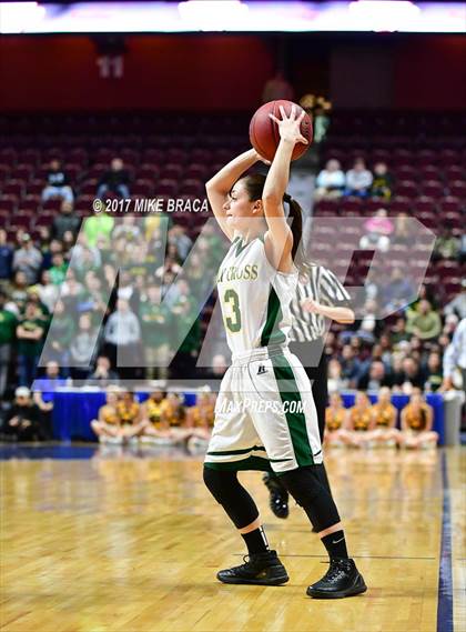 Thumbnail 2 in Holy Cross vs. Hand (CIAC Class L Final) photogallery.
