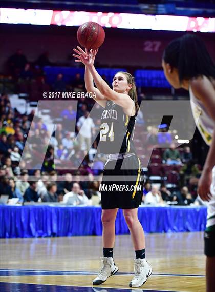 Thumbnail 2 in Holy Cross vs. Hand (CIAC Class L Final) photogallery.