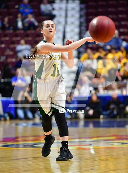 Thumbnail 1 in Holy Cross vs. Hand (CIAC Class L Final) photogallery.