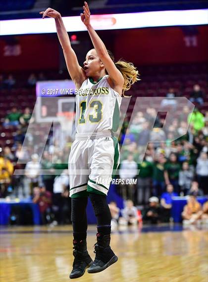 Thumbnail 1 in Holy Cross vs. Hand (CIAC Class L Final) photogallery.