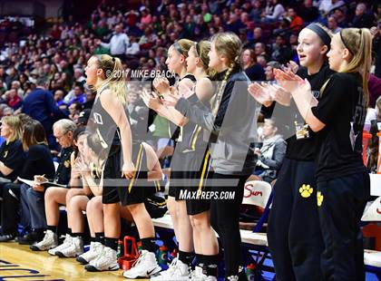 Thumbnail 3 in Holy Cross vs. Hand (CIAC Class L Final) photogallery.