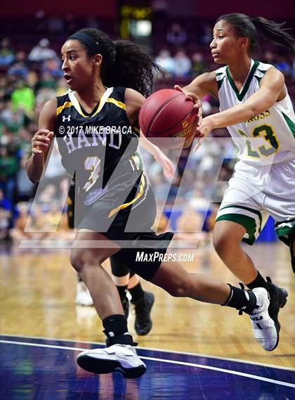 Thumbnail 3 in Holy Cross vs. Hand (CIAC Class L Final) photogallery.