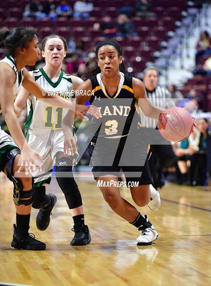 Thumbnail 1 in Holy Cross vs. Hand (CIAC Class L Final) photogallery.