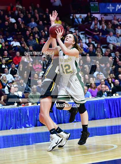 Thumbnail 2 in Holy Cross vs. Hand (CIAC Class L Final) photogallery.