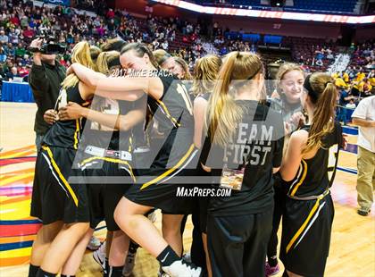 Thumbnail 1 in Holy Cross vs. Hand (CIAC Class L Final) photogallery.