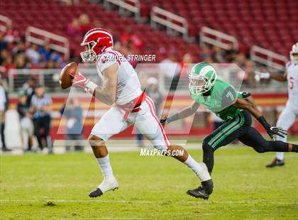 Thumbnail 3 in Mater Dei vs. St. Mary's (Levi's Stadium) photogallery.