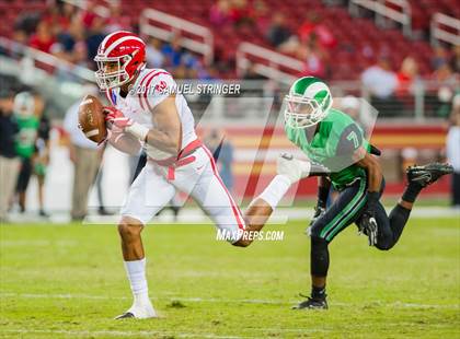 Thumbnail 1 in Mater Dei vs. St. Mary's (Levi's Stadium) photogallery.