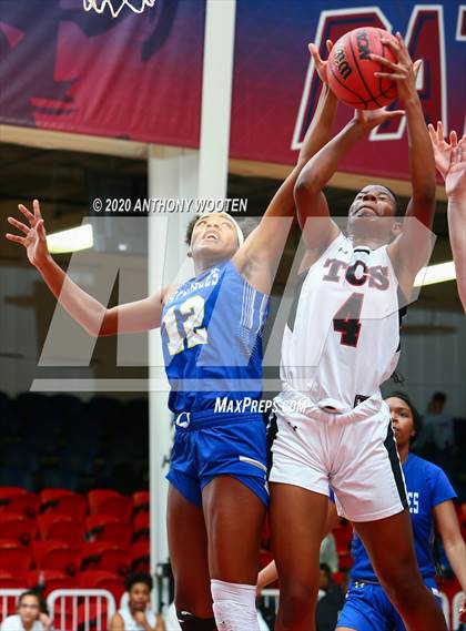 Thumbnail 1 in Trinity Christian vs Fayetteville Christian (Sandhills Athletic Conference Semifinal) photogallery.