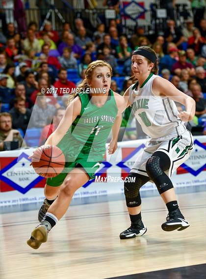Thumbnail 1 in Hoxie vs. Valley Springs (AAA 3A Final) photogallery.