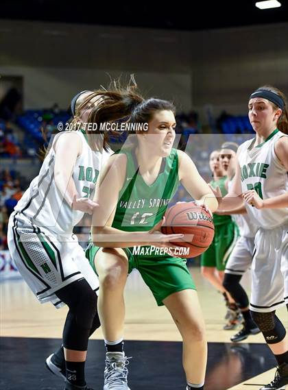 Thumbnail 1 in Hoxie vs. Valley Springs (AAA 3A Final) photogallery.