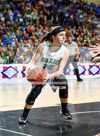 Thumbnail 3 in Hoxie vs. Valley Springs (AAA 3A Final) photogallery.