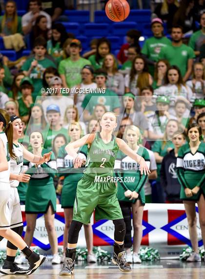 Thumbnail 3 in Hoxie vs. Valley Springs (AAA 3A Final) photogallery.