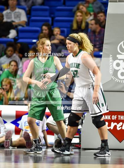 Thumbnail 3 in Hoxie vs. Valley Springs (AAA 3A Final) photogallery.