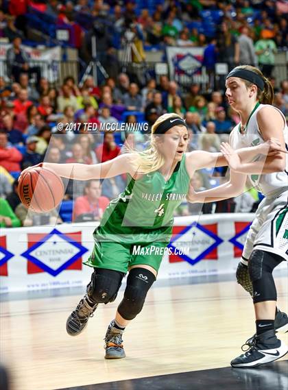 Thumbnail 3 in Hoxie vs. Valley Springs (AAA 3A Final) photogallery.