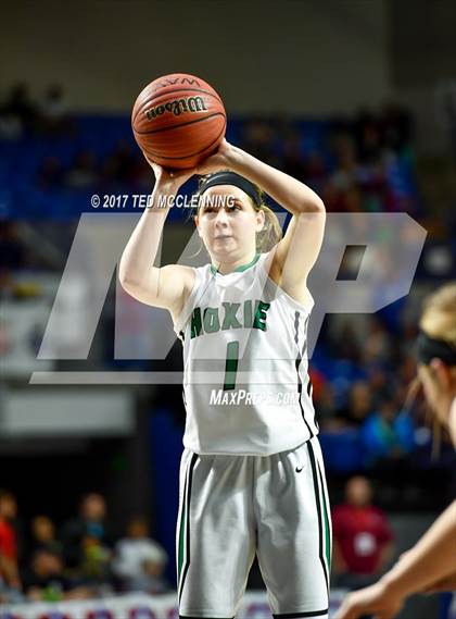 Thumbnail 2 in Hoxie vs. Valley Springs (AAA 3A Final) photogallery.