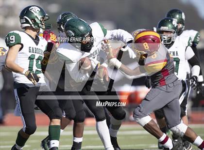 Thumbnail 2 in Gardena vs. Lincoln (CIF State D7-AA Final) photogallery.
