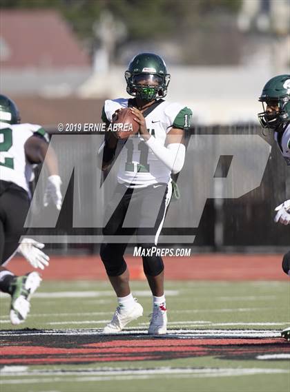 Thumbnail 2 in Gardena vs. Lincoln (CIF State D7-AA Final) photogallery.