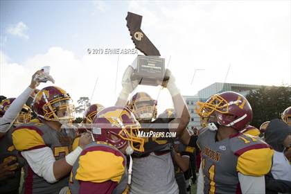 Thumbnail 1 in Gardena vs. Lincoln (CIF State D7-AA Final) photogallery.