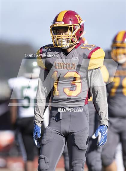 Thumbnail 2 in Gardena vs. Lincoln (CIF State D7-AA Final) photogallery.