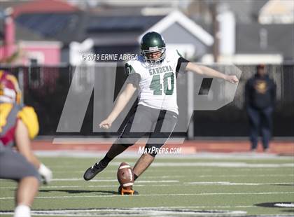 Thumbnail 3 in Gardena vs. Lincoln (CIF State D7-AA Final) photogallery.