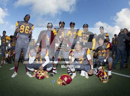 Thumbnail 2 in Gardena vs. Lincoln (CIF State D7-AA Final) photogallery.