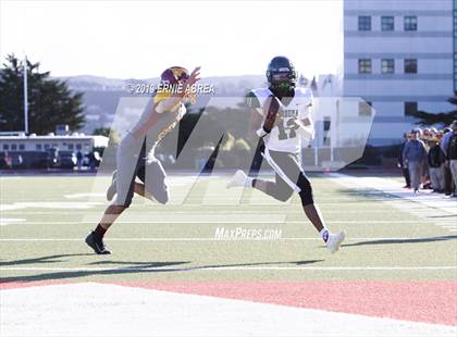 Thumbnail 2 in Gardena vs. Lincoln (CIF State D7-AA Final) photogallery.