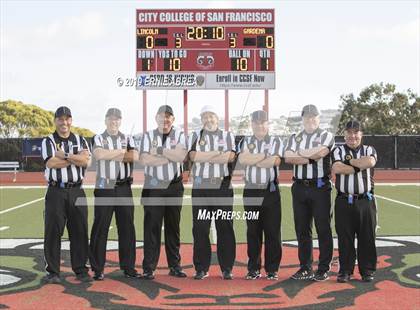 Thumbnail 2 in Gardena vs. Lincoln (CIF State D7-AA Final) photogallery.
