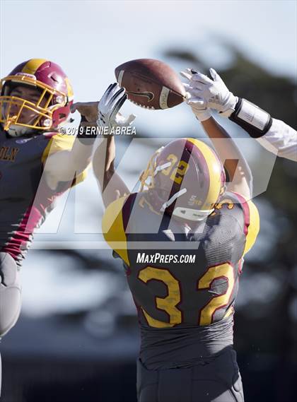 Thumbnail 2 in Gardena vs. Lincoln (CIF State D7-AA Final) photogallery.